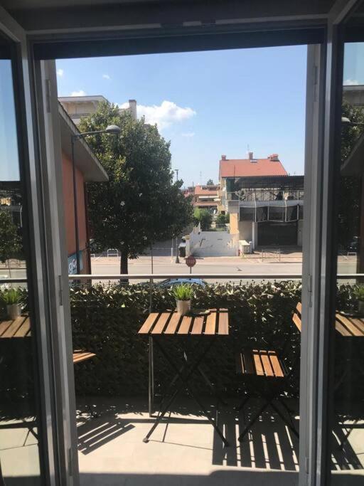 Premium Apartment With Parking チャンピーノ エクステリア 写真