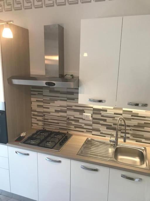 Premium Apartment With Parking チャンピーノ エクステリア 写真